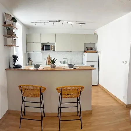 Le Cocon De Kenna Au Centre Du Bourg Appartement