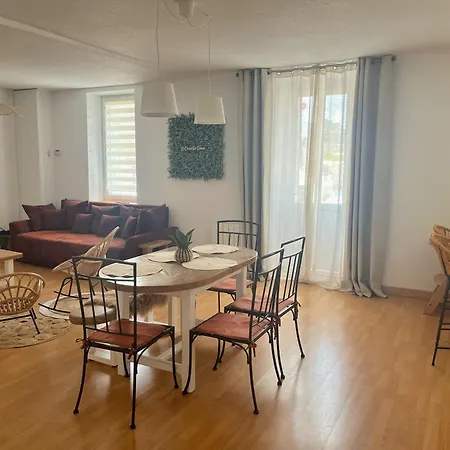 Apparemment A 6 Kilometres Du Pal - Le Cocon De Kenna Apartamento *