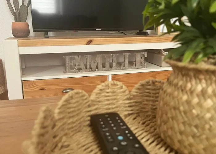 Apparemment A 6 Kilometres Du Pal - Le Cocon De Kenna *