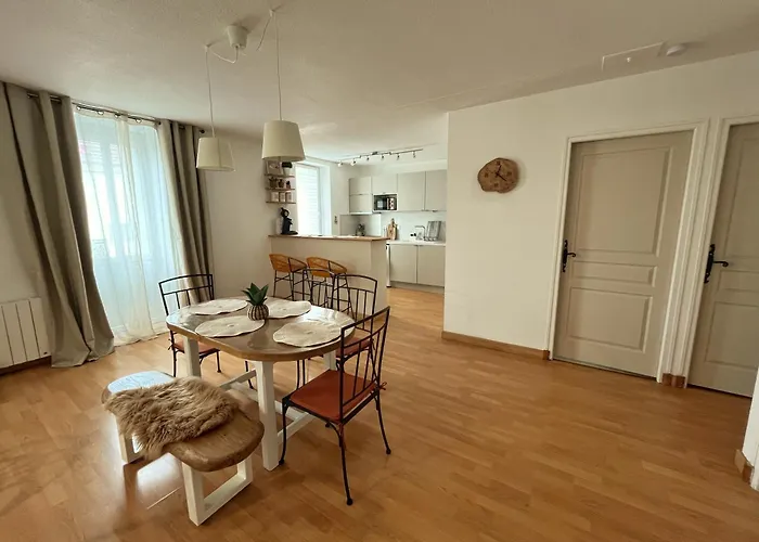 Apparemment A 6 Kilometres Du Pal - Le Cocon De Kenna